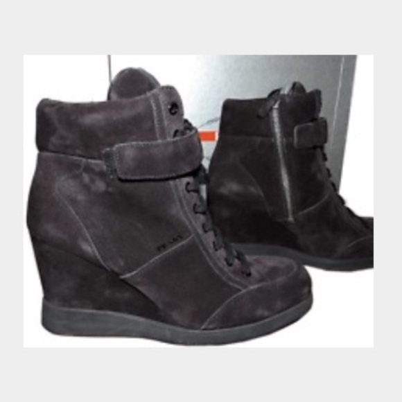 PRADA Black Suede Wedge
Sneakers Size EU 38 - US 8
New - Picture 2 of 2